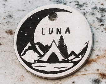 Etiqueta de identificación de perro luna, etiqueta de identificación de luna luna, etiqueta de nombre de perro, etiqueta de perro personalizada, luna creciente, etiqueta de identificación de mascota de metal grabada, etiqueta de perro personalizada, etiqueta hecha a mano