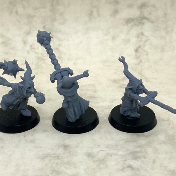 Cave goblins with ball and chain | 28mm miniatures