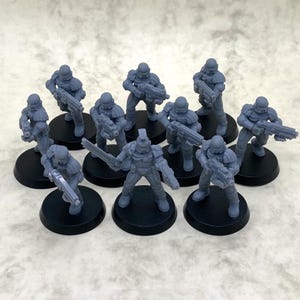 Law enforcers with guns | 28mm miniatures
