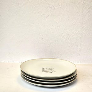 Vintage set of 4 Kaysons Fine China Golden Rhapsody Desser Plates 1961 Japan, Fine China, plate with golden rim, dessert plates set