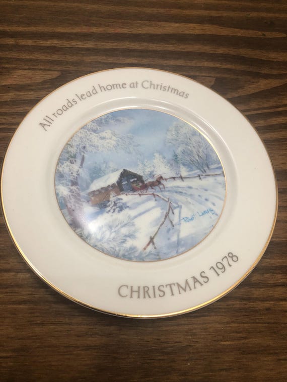 Vintage 1978 Christmas Collector Plate – “all Roads Lead Home at