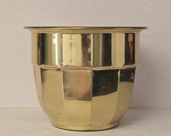 Vintage messing plantenbak gemaakt in Engeland, gefacetteerde metalen cachepot, interieurdecoratie uit het midden van de eeuw, decoratieve plantenpot, 5,25 inch hoog