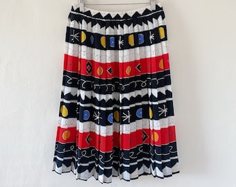 Vintage Pleated Patterned Skirt