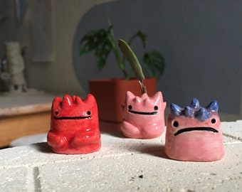 Colourful Cute Monster Mini Vase, Shelf Decor, Clay Ornament Home Design, Pottery Mini Vase set of 3, Bestfriend Gift, Funky Gift Vegan Gift