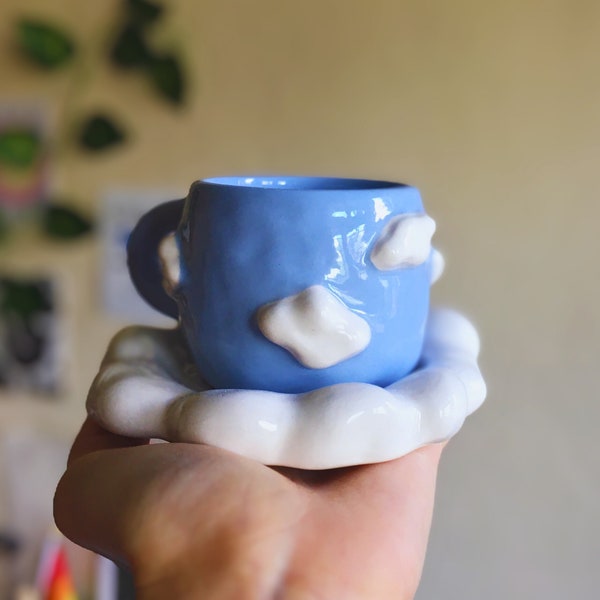 Einzigartiges Cloudy Blue Tassen-Set & Untertasse, handgefertigte Keramik, ästhetische Keramik Tee- Kaffeetasse, Geschenk für Sie, raue Keramiktasse, Geschenk für die beste Freundin