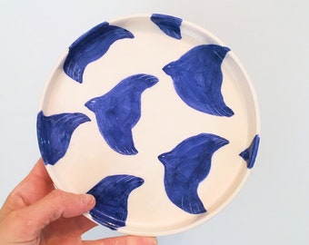 Handmade Bird Pattern Ceramic Plate, Blue Birds Pottery Saucer, Best Friend Gift, Gift for Bird Lovers, Bird Illüstration Clay Art Gift