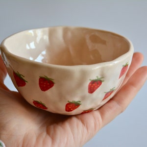 Strawberry Pattern Handmade Ceramic Bowl, Mom Gift, Cute Bowl, Kitchen Accessories, Strawberry Ceramic Bowl Kitchen Gift, Best Friend Gift L Bowl