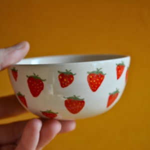 Strawberry Pattern Handmade Ceramic Bowl, Mom Gift, Cute Bowl, Kitchen Accessories, Strawberry Ceramic Bowl Kitchen Gift, Best Friend Gift S Bowl