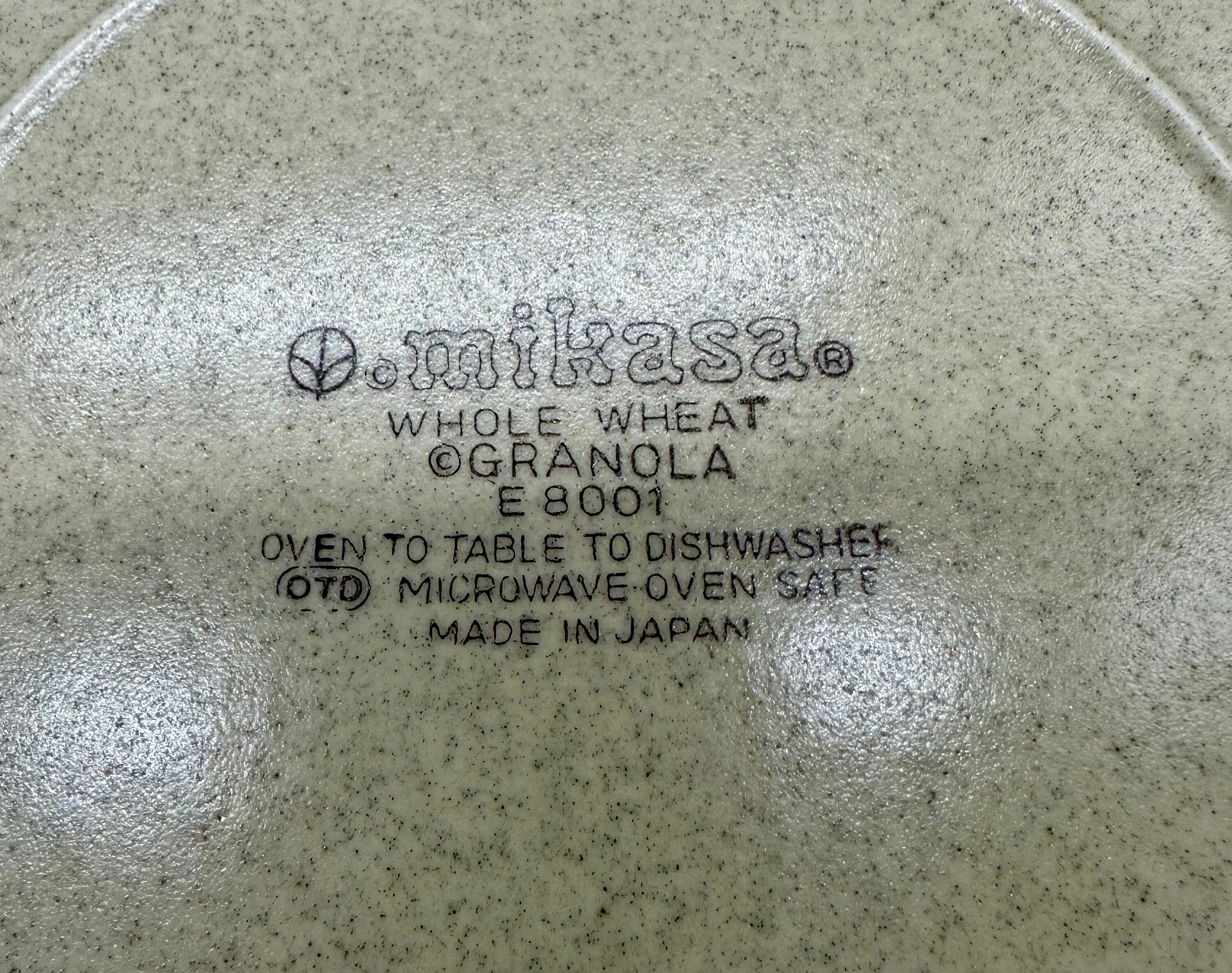 Mikasa WHOLE WHEAT GRANOLA E8001 Set of 4 Salad Plates Great Condition