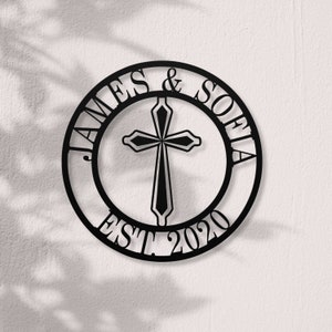 Personalisierte Familien Name Metall Schild mit einem Kreuz, Initiale, Monogramm, Tür Schild, Einweihungsgeschenk, Hochzeit, Jahrestag, Christian-NMS003