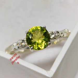 Natural Peridot Ring, Engagement Ring, 925sterling Silver ,August birthstone ring, Striking ring, Minimalist Ring. gift for Own