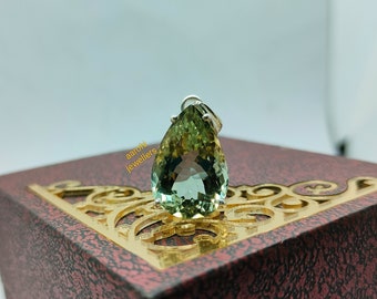 Ciondolo fatto a mano in argento sterling 925 con ametista Ciondolo fatto a mano in argento sterling 925 con ametista