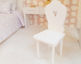 Dolls House Pretty White, Oak or Natural Wooden Heart Chair, Miniature Chair, 12th Scale Chair (BRCHA1)