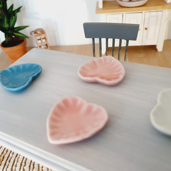 Dolls House Heart Shaped Ceramic Plate, Choice of Colours, 12th Scale, Miniature Plate