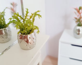 Dollhouse Miniature Green Plant In White Pot - 1:12 Scale, Height 40mm, Perfect For Dollhouse Garden Or Home Decor
