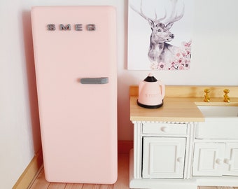 Maison de poupée, cuisine moderne, réfrigérateur SMEG rose, échelle 1/12ème, réfrigérateur miniature (K-FR-8)