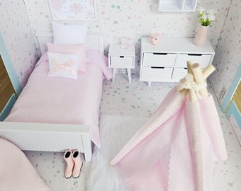 Dolls House in a Travel Suitcase, Pretty pink Polka dot design, 12th Scale, Miniature case