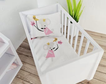 Dolls House Cot Bedding Set – Pink Mouse Design, 1:12 Scale