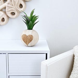 Dolls House Lovely Wooden Heart Plant Pot with Plant  1:12th Scale, Miniature Pot