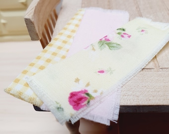 Dolls House Tea Towels: Miniature Yellow Set (12th Scale)