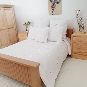 Dolls house 6 piece set, Pretty White double bedding set, 12th scale, miniature bedding