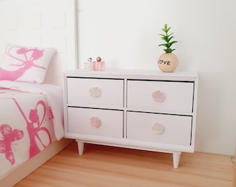 Dolls House White Modern Chest of drawers with pretty rose handles, Choice of Colours 1:12th Scale, Miniature (UN-6-DR3-L1-R)