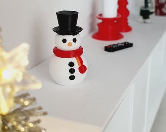 Dolls House Cute Little Christmas Snowman Ornament, Christmas Ornaments, 1:12th Scale, Miniature Ornaments
