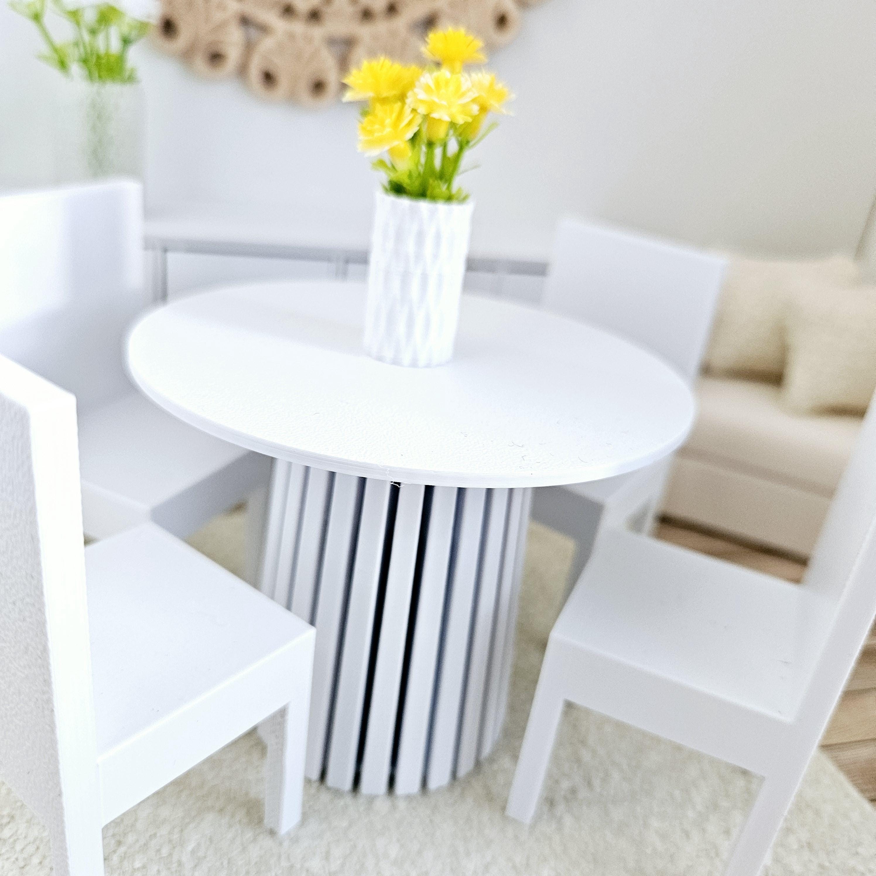 Set Tavolo Da Pranzo Rotondo E 2 Sedie In Legno Per Casa Delle Bambole Scala 1:12, Colore Bianco - 5
