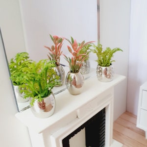 Dolls House Set of 3 Gold or Silver Plant Pots with Green Plant  1:12th Scale, Miniature