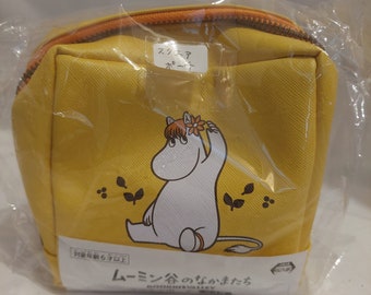 Moomins Valley Friends Square pouch, Moomin pouch yellow Snork Maiden