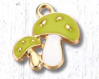 Mushroom charm, 10 pcs, 19.5x18.5mm alloy green toadstool charm with enamel and golden finish, for boho cottagecore jewelry and crafts