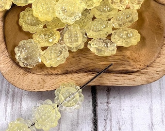 Glass sunflower beads, 15mm, 50 pcs, yellow flower beads for jewelry making, sunflower beads for bracelets (A0043)