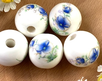 5 ceramic beads with floral print, big 20mm porcelain focal beads white with blue flowers and leaves, statement beads for beadable items