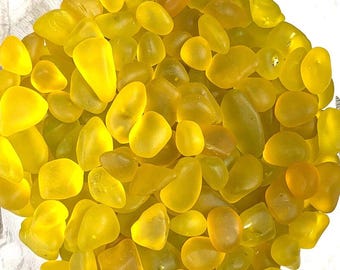 Yellow sea glass style stones, approx. 4oz / 100-120 pcs, 5-14 mm small tumbled glass pebbles for vase filler, matte glass rocks (F0208)