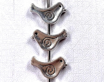 Metal bird spacer beads, cute bird beads for bracelets, animal shaped alloy beads for jewelry, antique silver 15x9 mm, 1.5mm hole, 20 pcs
