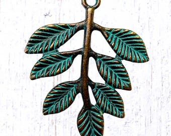 5 antique bronze leafy branch charms, 34.5x28 mm alloy with blue-green patina for botanical jewelry and crafts (G0226)