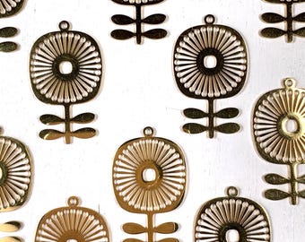 10 stainless steel Scandinavian flower charms for jewelry making, folksy flower pendant, retro dandelion charms for DIY earrings, 32x19x1mm