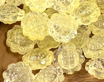 Glass sunflower beads for crafts, yellow flower beads for jewelry making, sunflower beads for bracelets, flowerhead bulk beads, 15mm, 50 pcs