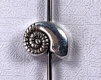 Metal conch shell spacer beads for bracelets, ocean theme shell shaped alloy beads for jewelry, antique silver 11x8 mm, 2mm hole, 20 pcs
