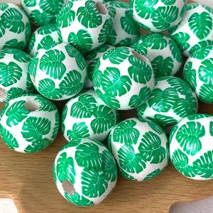 Monstera leaf pattern wooden round beads, 20 pcs, 15.5 mm, large 3mm+ hole beads for DIY garland, tassels, beadable items