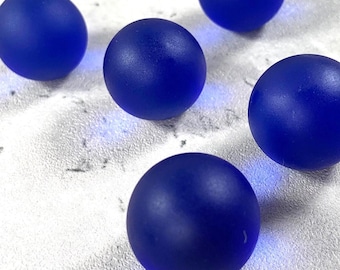 Blue sea glass style marbles, 5pcs, +/-24mm cultured sea glass orbs for coastal decor, games, jewelery, vase filler (I0260)