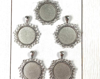 Floral pendant blanks, antique silver cabochon tray with flower frame, bezel frames for DIY boho jewelry, necklace making supplies, 5 pieces