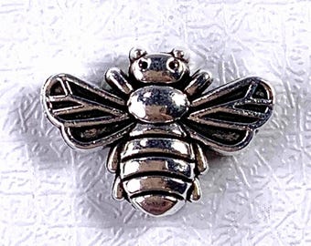 Metal bee spacer beads, insect beads for bracelets, animal shaped alloy beads for jewelry, antique silver or gold 14x10 mm, 2mm hole, 20 pcs