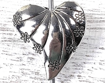 5 puffy heart beads with floral design, 24x10mm alloy focal beads for jewelry making, double-sided large 1.9mm hole metal center beads