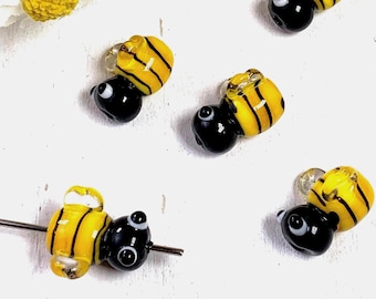 5 lampwork bumble bee beads, cute glass bee focal beads for jewelry making and beadable blanks, 16mm 3D yellow and black honey bee beads