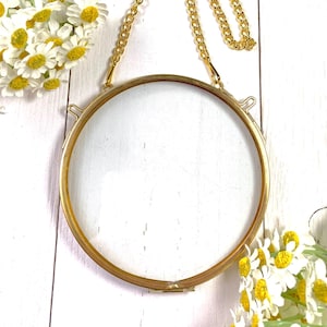 Round hanging floating frame for pressed flowers, 3.9" or 4.7" circle double pane glass frame, gold brass frame for DIY signs and ornaments