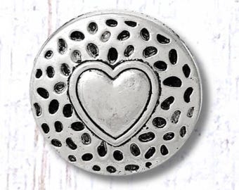 Metal buttons, 10 pcs, 18mm antique silver heart with dotted background, shank button for clasps, leather jewelry, sewing, button art