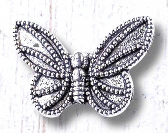 Metal butterfly spacer beads, insect beads for bracelets, cute alloy beads for jewelry, antique silver spacers 20x13mm, 1.5mm hole, 20 pcs