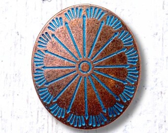 Antique-copper concho-style buttons, 10 pcs, 25x22mm alloy oval with daisy sunburst rosette, turquoise patina wash