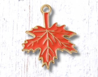 Maple leaf charms, 10 pcs, 24.5x20mm alloy with enamel, orange leaf charms with loop, light gold finish, for autumn nature crafts (L0320)